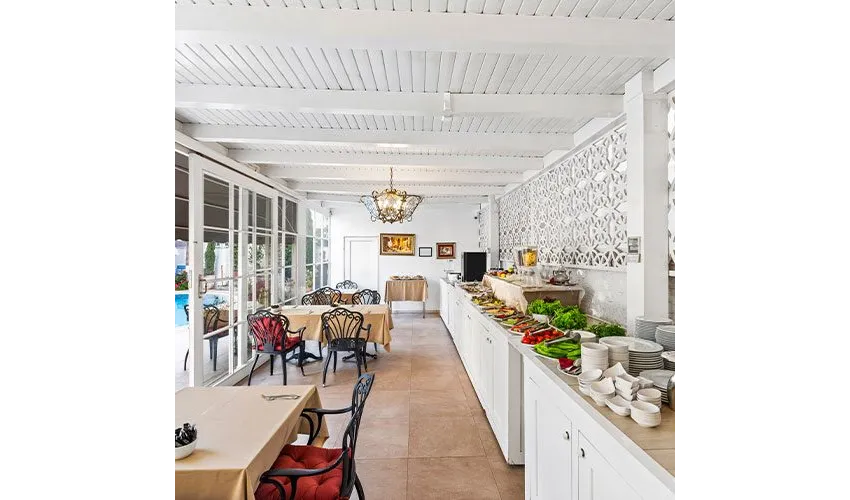 Elegance East Hotel - Boutique Class 4*-13