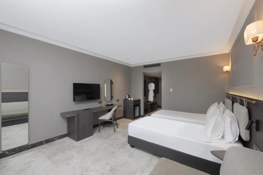 ADORA HOTEL RESORT  5*-7