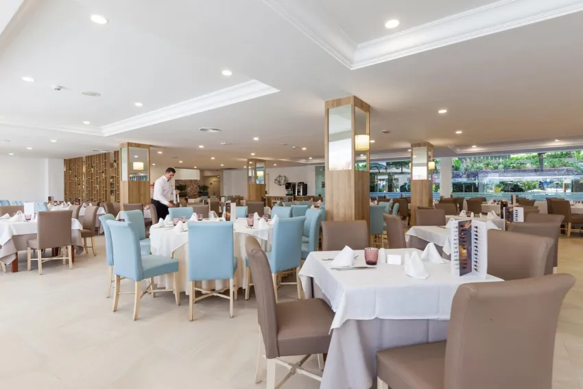 Zafiro Palmanova 4*-14