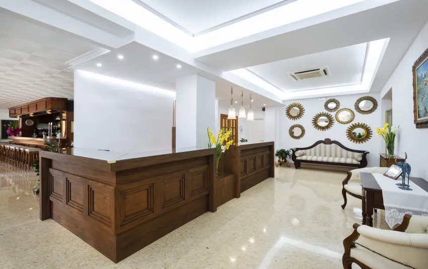 Gaya Hotel 3*-8