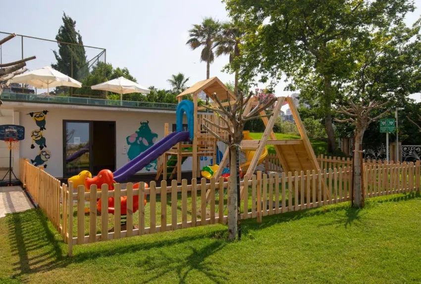 CLUB FALCON HOTEL  4*-8