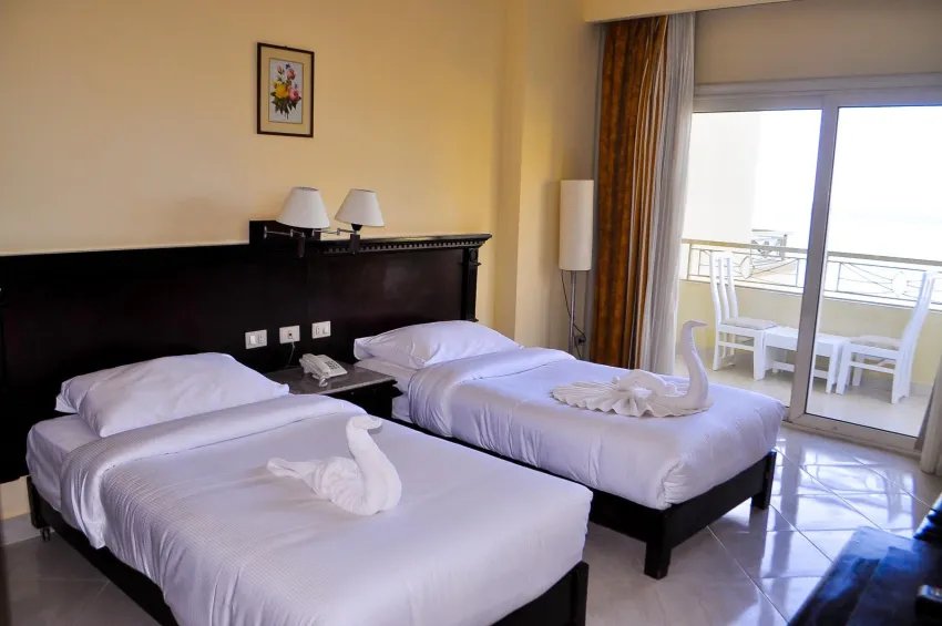 Magic Beach Hotel 4*-4