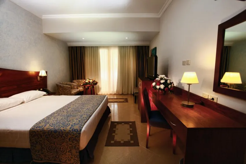 STELLA GARDEN MAKADI  4*-4