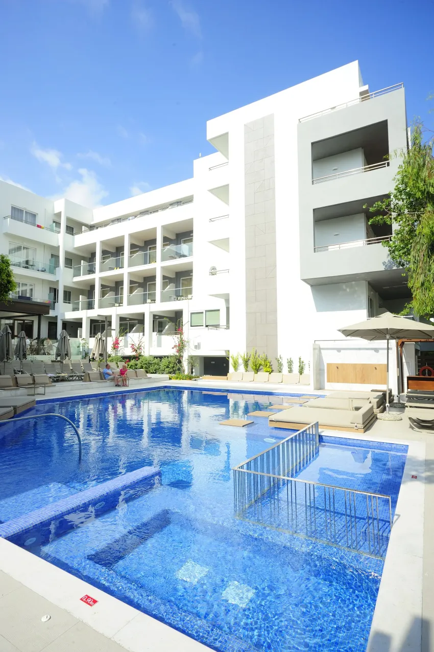 Atrium Ambiance Hotel 4*-75