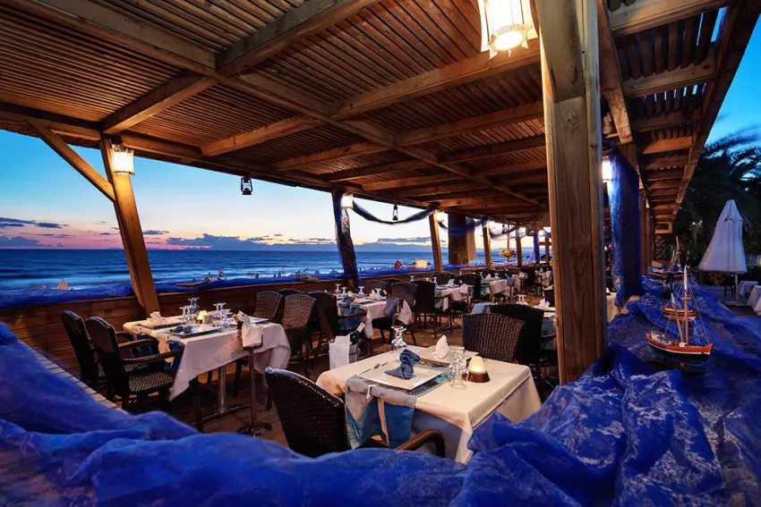 SUNRISE QUEEN LUXURY HOTEL  5*-6