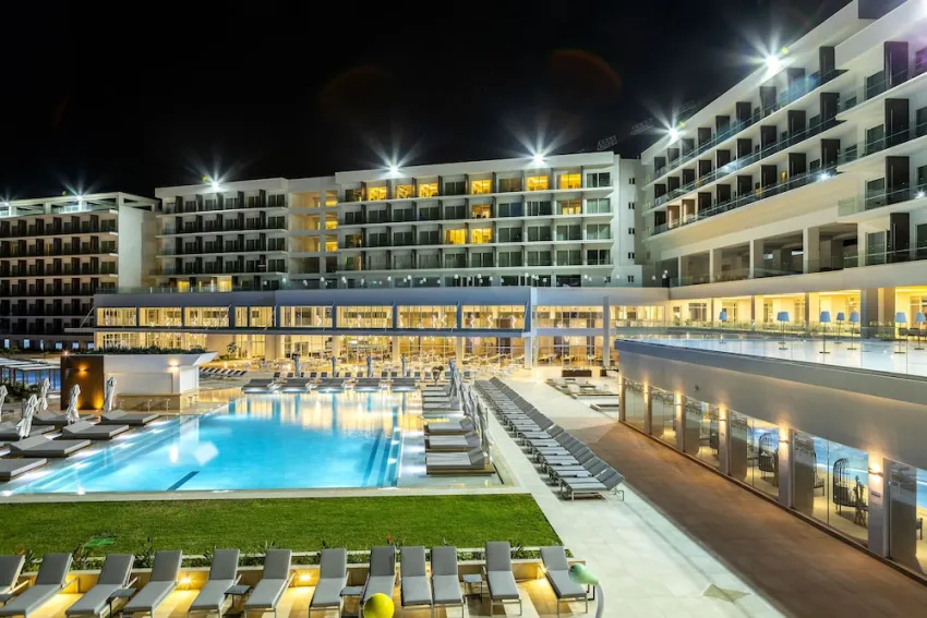 Chrysomare Beach Hotel and Resort 5*-129