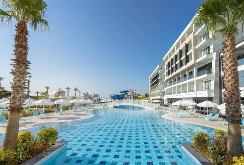 DIAMOND DELUXE HOTEL & SPA  5*-13