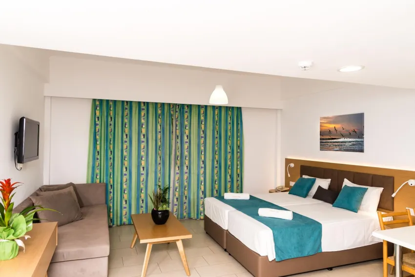 Helios Bay Hotel Apartments 3*-9