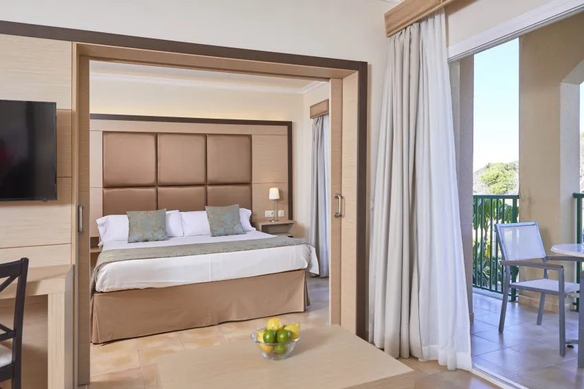 Zafiro Cala Mesquida 4*-195