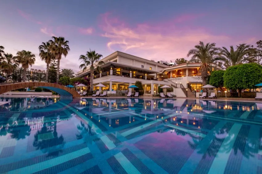 UTOPIA RESORT & RESIDENCE  5*-28