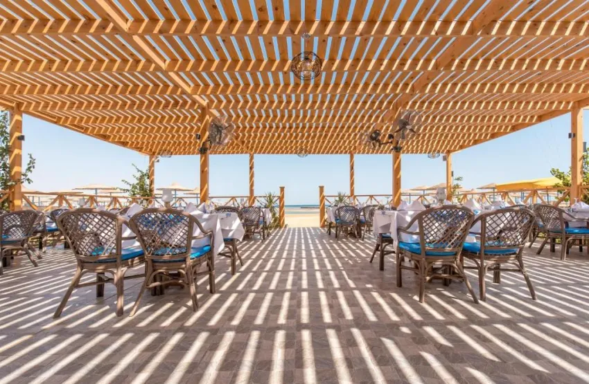 LONG BEACH RESORT  4*-78