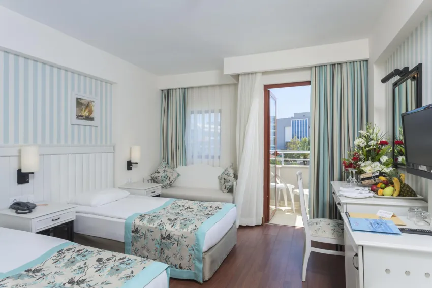 Monachus Hotel & Spa 4*-7