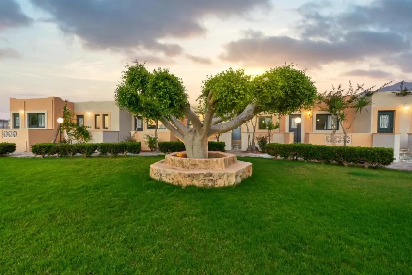 Golden Bay Aparthotel 3*-7