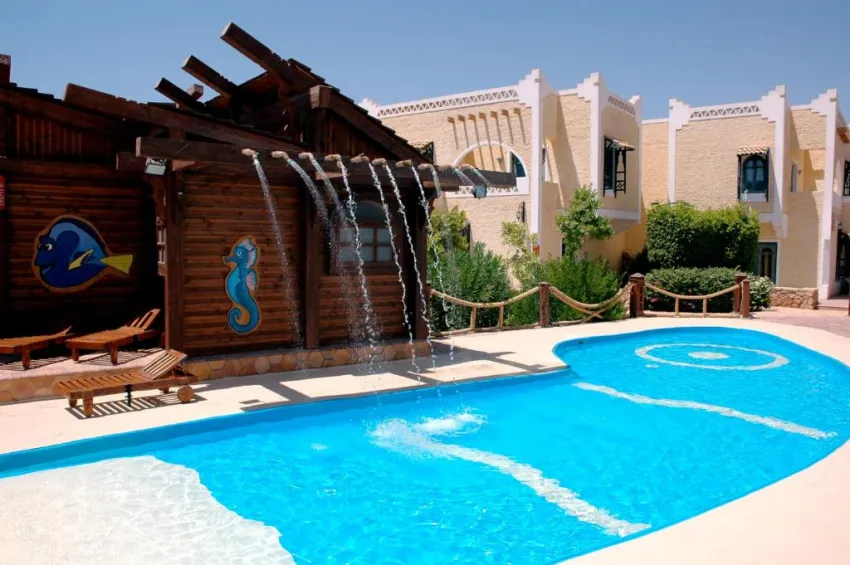 CLUB FARAANA REEF  4*-35