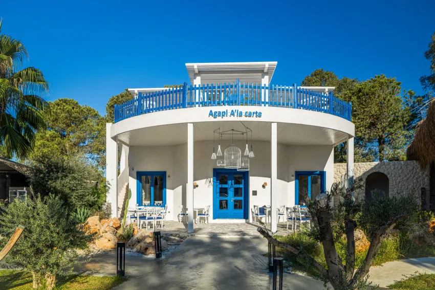 Berry Blue Hotel 5*-6