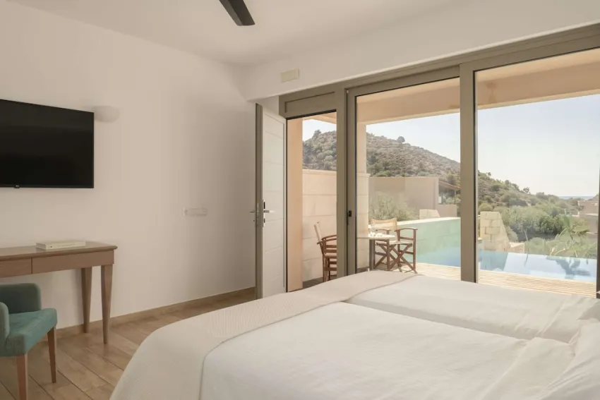 Paralos Irini Mare 4*-41