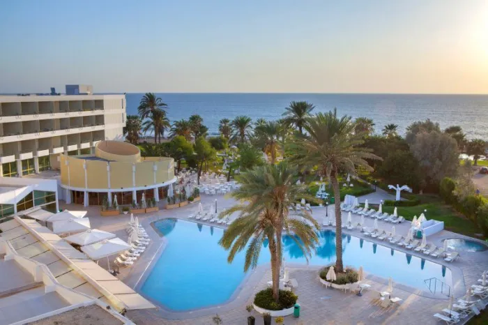 Louis Imperial Beach 4* - Paphos - Cipru