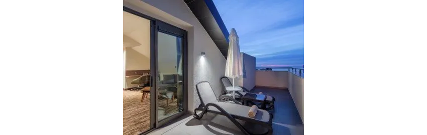 Holiday Inn Antalya Lara 5*-5