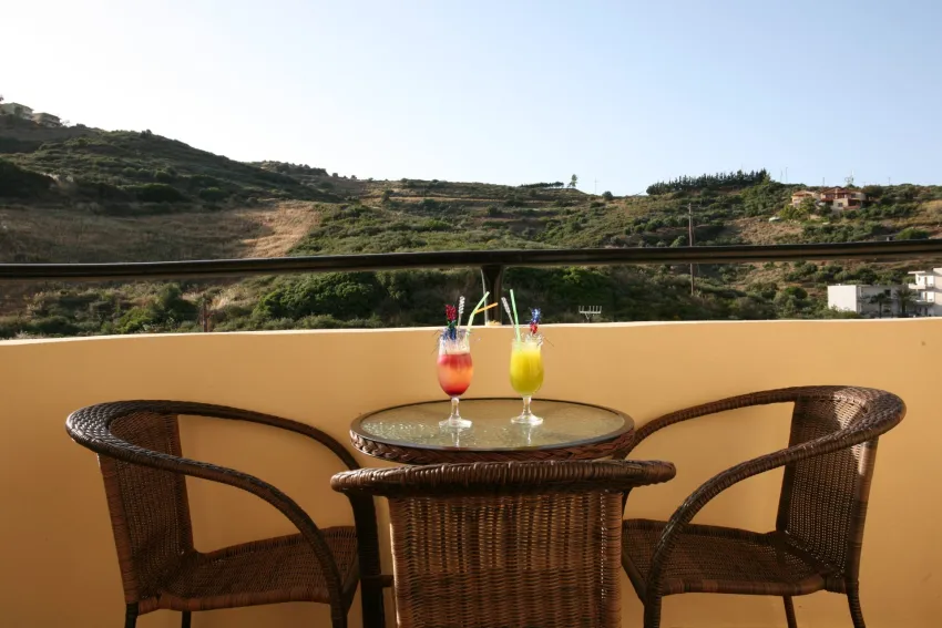 Elpis Studios and Apts 2*-3