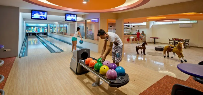 MC BEACH RESORT HOTEL  5*-19