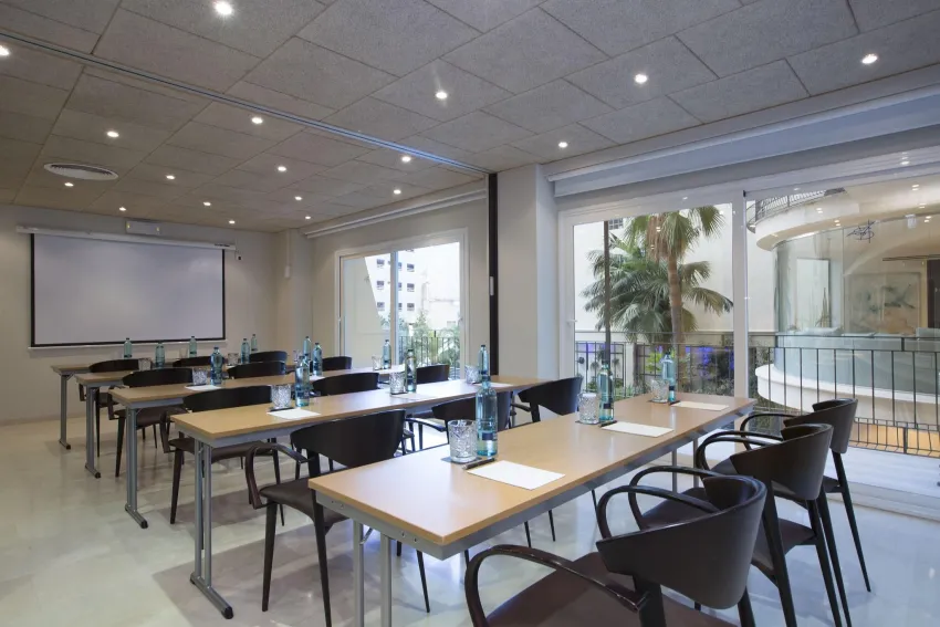 Saratoga Hotel 4*-95