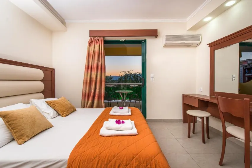 CARETTA BEACH HOTEL  4*-2