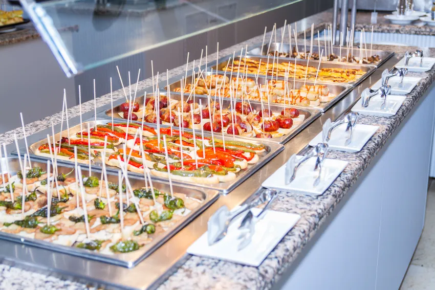 Zafiro Alzinar Mar 4*-31