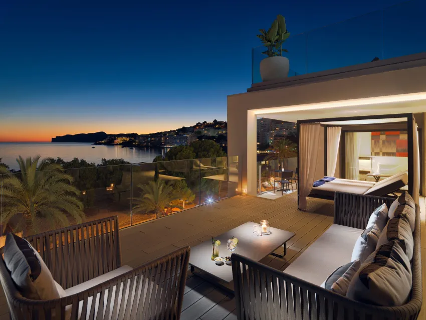 H10 Casa del Mar 4*-11