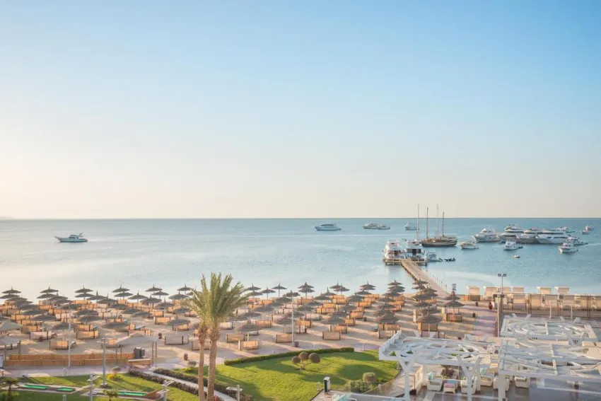 PICKALBATROS WHITE BEACH RESORT  5*-42