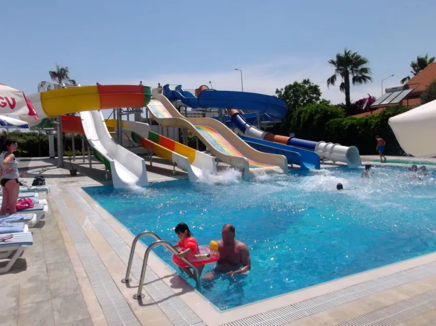 SERENIS HOTEL  5*-16