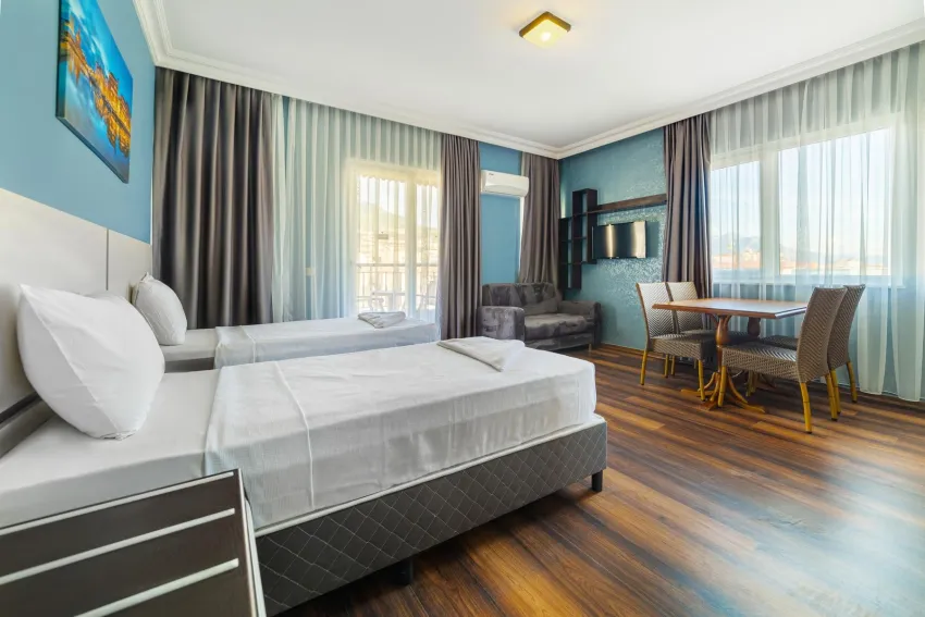 Royalisa City Apart 3*-18