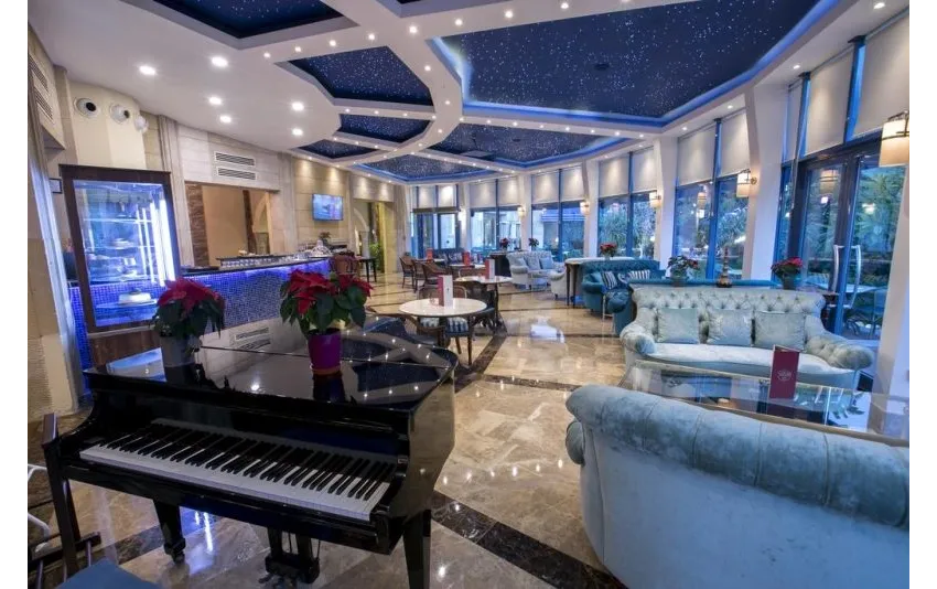 Merit Lefkoşa Hotel & Casino 5*-4