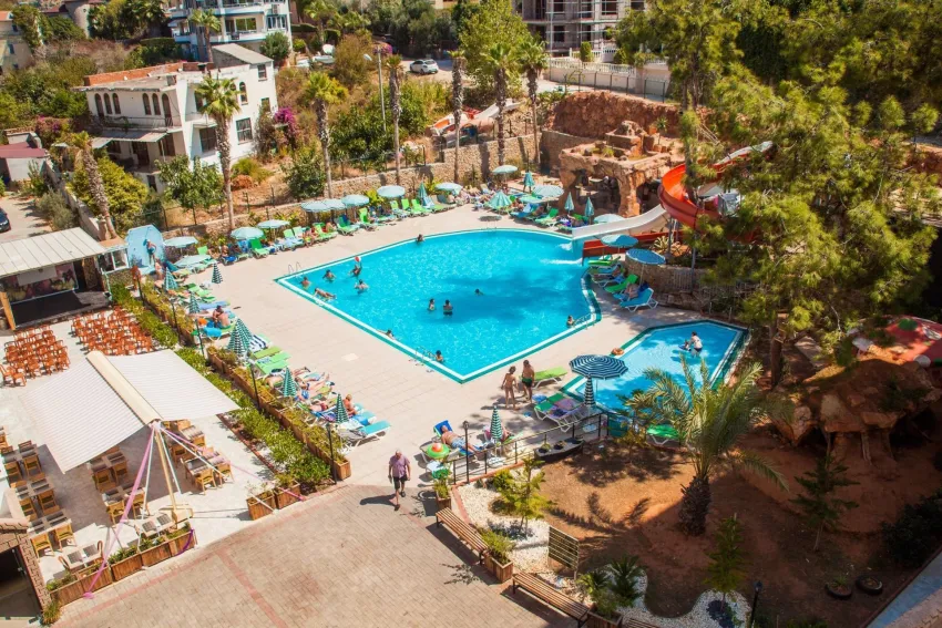 Green Life Hotel 4*-1