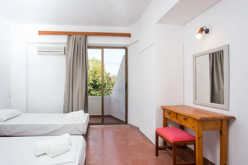Nikos BNB 2*-24