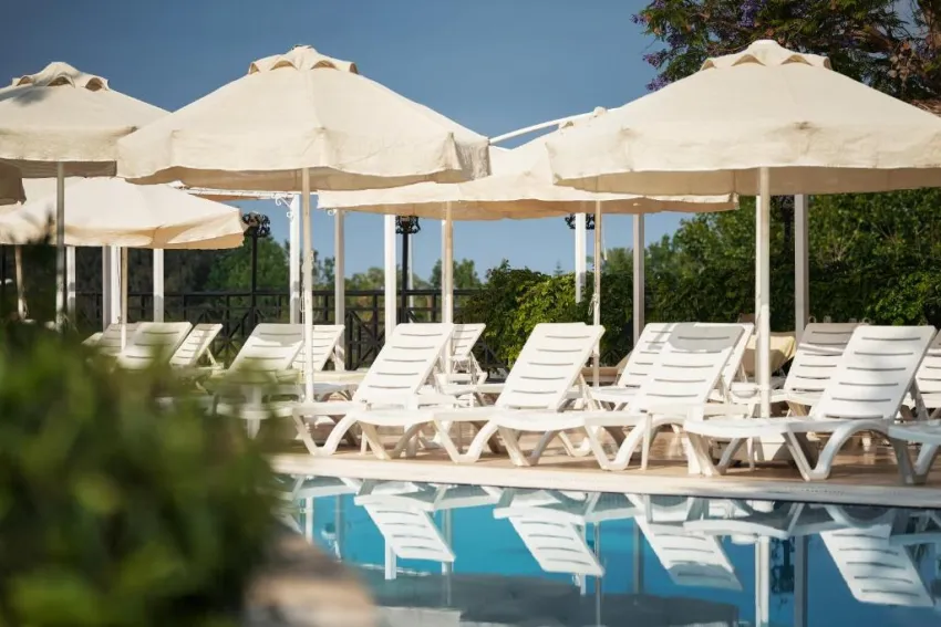 SEADEN COROLLA  4*-3