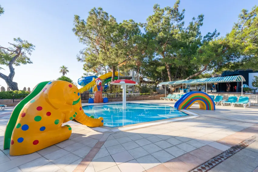 Pirates Beach Club 5*-5