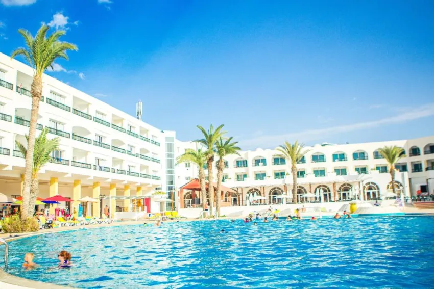 LE SOLEIL BELLA VISTA  4*-40