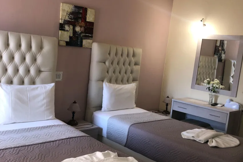 Labyrinth Hotel 2*-15