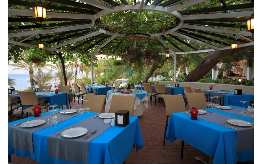 Pirates Beach Club 5*-9