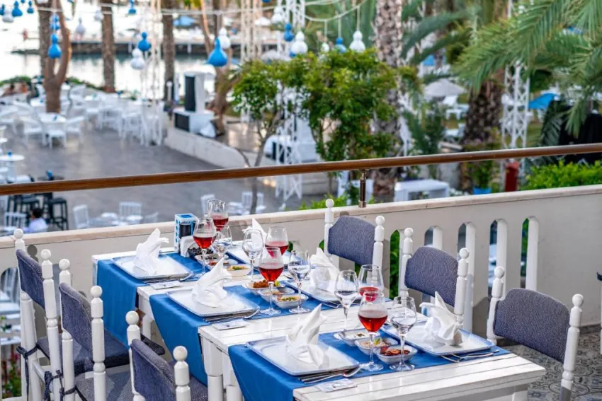 UTOPIA RESORT & RESIDENCE  5*-18