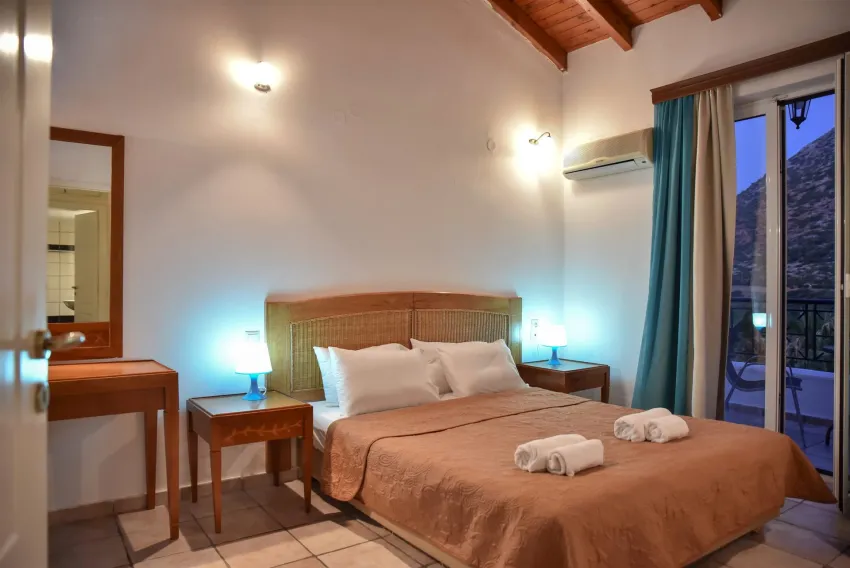 Eleonora Hotel 3*-3