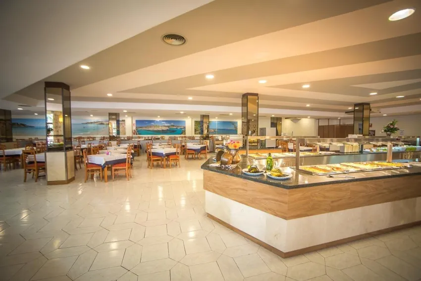 Club Cala Romani 3*-29