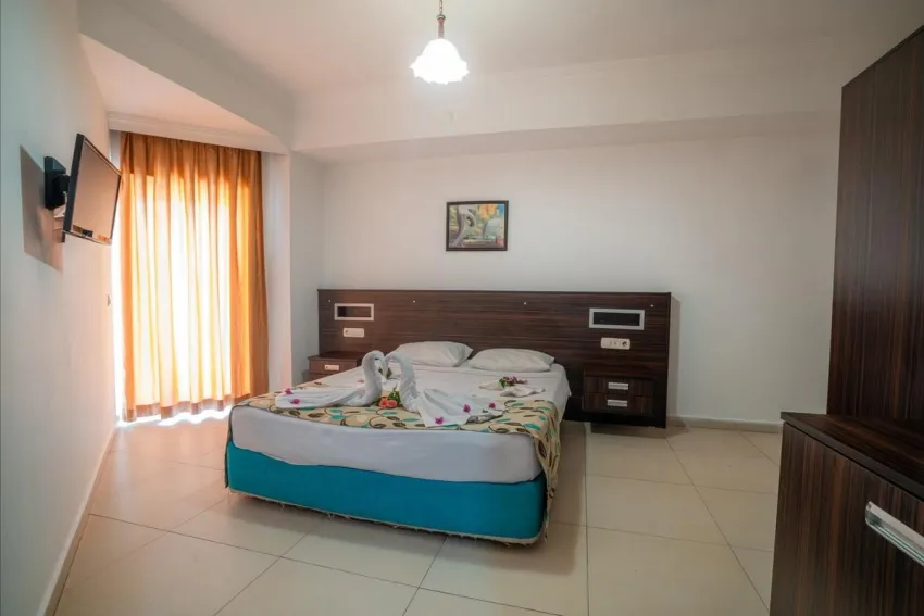 Side Orient Apart 3*-14