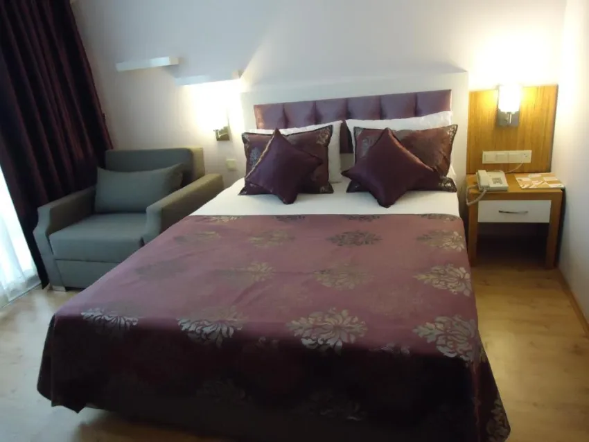 NOVIS HOTEL CLEOPATRA (EX. BILKAY HOTEL)  3*-15