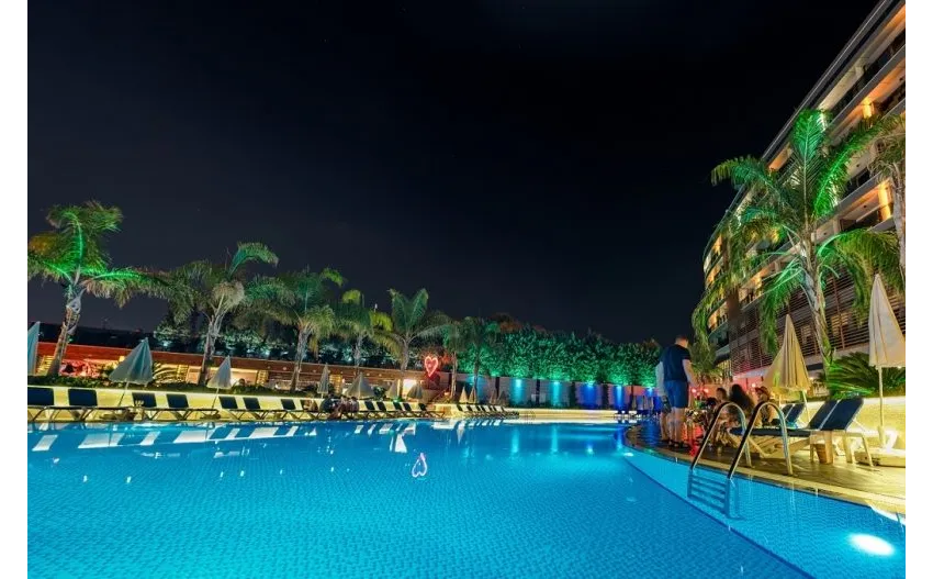 Michell Hotel (Adults Only 16+) 5*-17