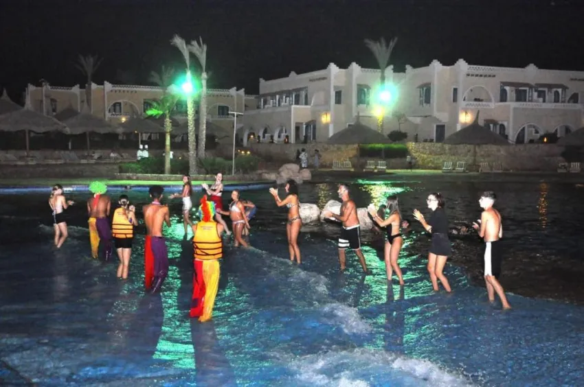 CLUB FARAANA REEF  4*-48