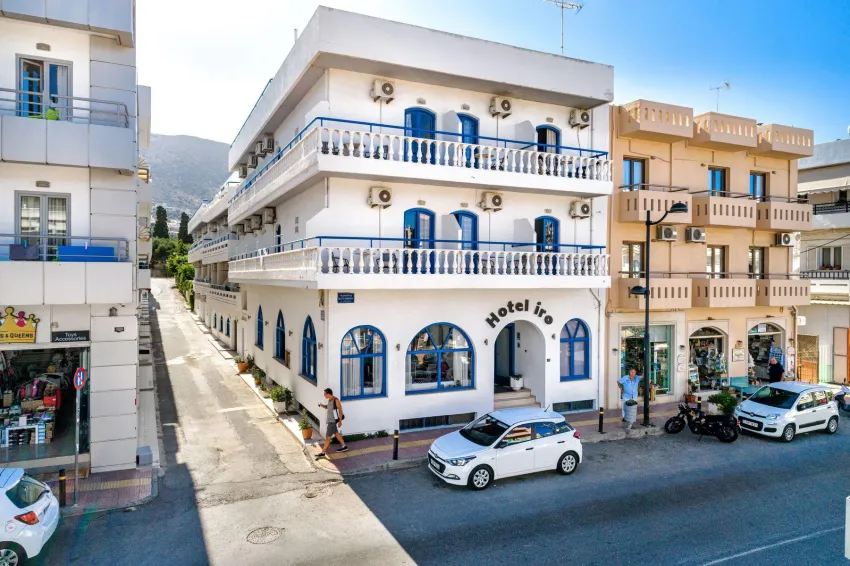 Iro Hotel 2*-3