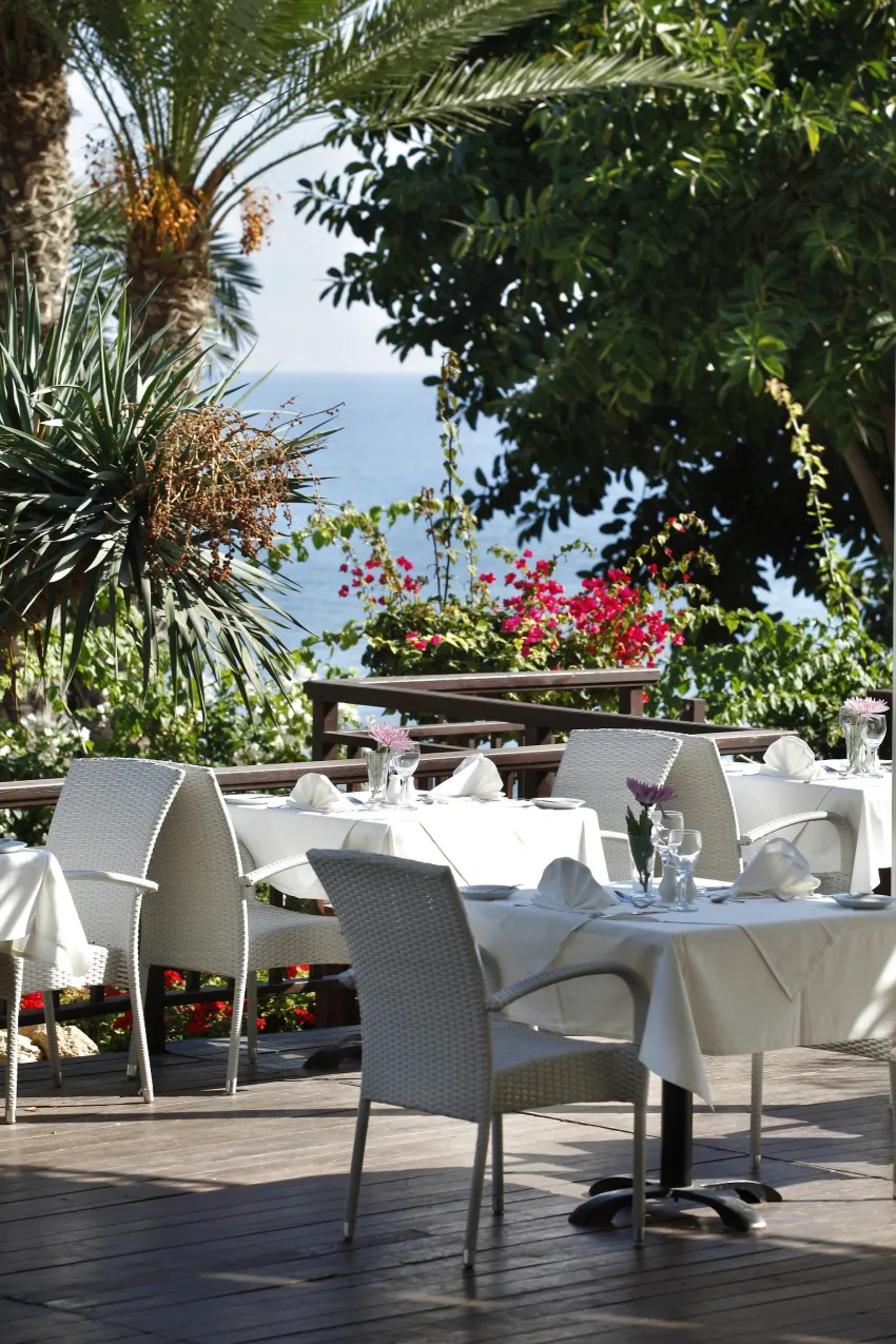 Golden Coast Beach Hotel 4*-13