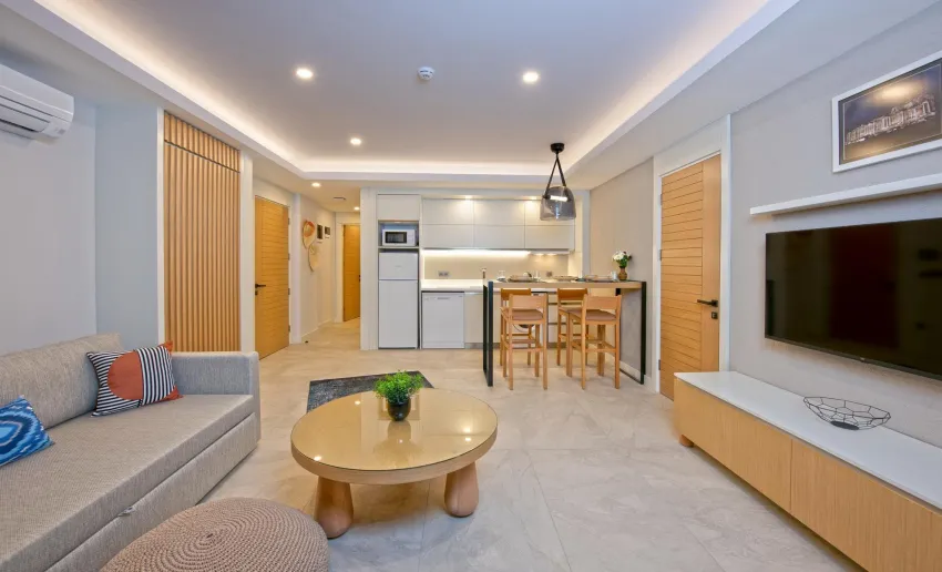 A Suite Side -7