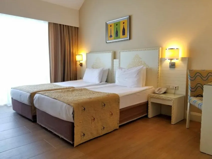 Crystal Admiral Resort Suites 5*-8